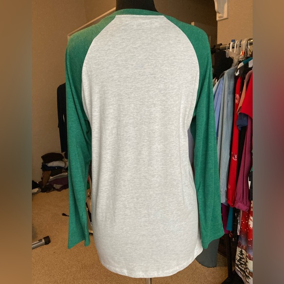 Royal Standard Christmas tree truck tee, size medium - Picture 6 of 10